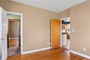 28 Carman St, Cranston, RI 02910 - Photo 10