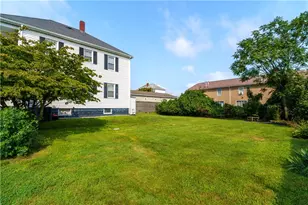 28 Carman St, Cranston, RI 02910 - Photo 2
