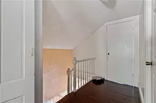 19 Carr St, Providence, RI 02905 - Photo 18