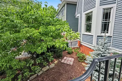 176 Medway Street, Providence, RI 02906 - Photo 34
