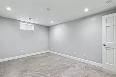 176 Medway Street, Providence, RI 02906 - Photo 32