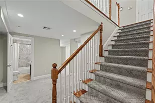 176 Medway St, Providence, RI 02906 - Photo 24