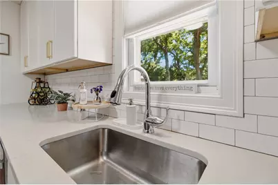 16 Minnesota Street, Providence, RI 02904 - Photo 18