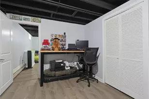 30 Briggs St, Cranston, RI 02920 - Photo 18