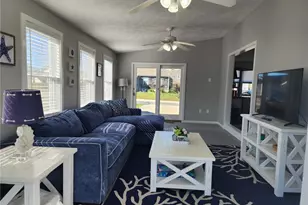 10 Stanton Ave, Narragansett, RI 02882 - Photo 6