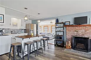 10 Stanton Ave, Narragansett, RI 02882 - Photo 4