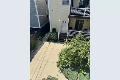 58 Sutton Street #5, Providence, RI 02903 - Photo 2