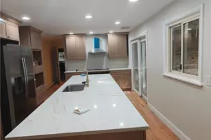 724 Greenville Ave, Johnston, RI 02919 - Photo 12