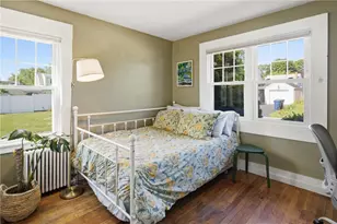 26 Crandall Ct, Warwick, RI 02889 - Photo 8