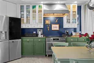 16 Sherman St, Newport, RI 02840 - Photo 18
