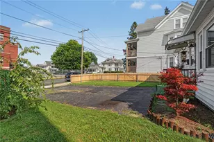 348 Park Pl, Woonsocket, RI 02895 - Photo 30