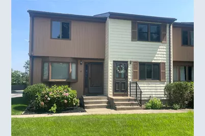 275 Grotto Avenue #7, Pawtucket, RI 02860 - Photo 2