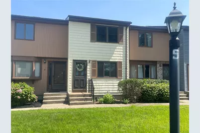 275 Grotto Avenue #7, Pawtucket, RI 02860 - Photo 1