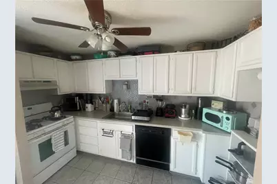 275 Grotto Avenue #7, Pawtucket, RI 02860 - Photo 10