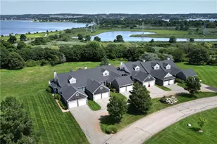 169 Ferry Landing Cir, Portsmouth, RI 02871 - Photo 30
