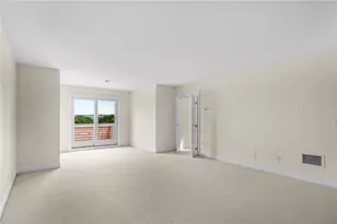 169 Ferry Landing Cir, Portsmouth, RI 02871 - Photo 22