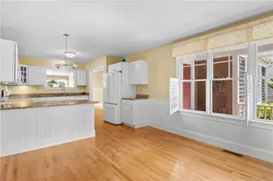 169 Ferry Landing Cir, Portsmouth, RI 02871 - Photo 14
