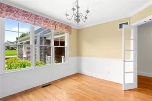 169 Ferry Landing Cir, Portsmouth, RI 02871 - Photo 16