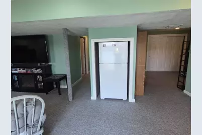 2484 Hartford Avenue, Johnston, RI 02919 - Photo 34