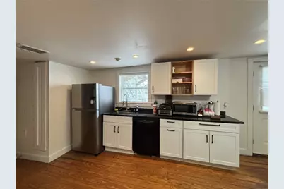 28 Broadway #A, Newport, RI 02840 - Photo 2