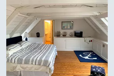 28 Broadway #A, Newport, RI 02840 - Photo 8