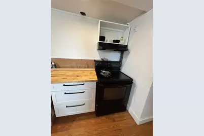 28 Broadway #A, Newport, RI 02840 - Photo 6