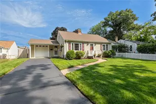 10 Willington Rd, Pawtucket, RI 02861 - Photo 32