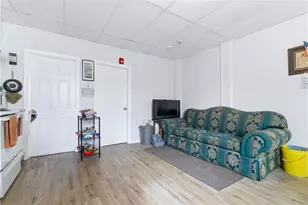 513 Washington St, Coventry, RI 02816 - Photo 14