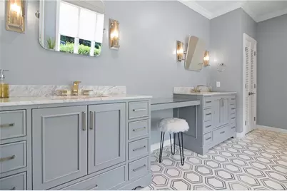 1 Harbor View Drive, Newport, RI 02840 - Photo 32