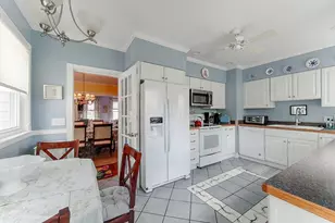 51 Powel Ave, Newport, RI 02840 - Photo 4