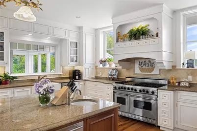 464 Black Point Lane, Portsmouth, RI 02871 - Photo 16