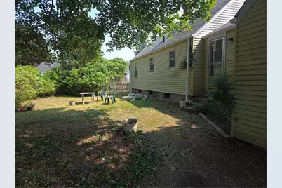 41 Sylvan Drive, East Greenwich, RI 02818 - Photo 2
