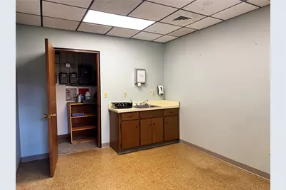 310 Reservoir Avenue, Providence, RI 02907 - Photo 8
