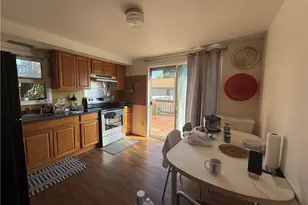 199 Benedict St, Providence, RI 02909 - Photo 6