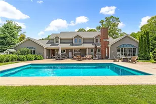 74 Oakwoods Dr, South Kingstown, RI 02879 - Photo 1