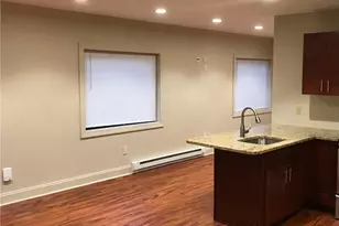 82 Sutton St, Providence, RI 02903 - Photo 10