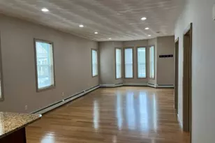 82 Sutton St, Providence, RI 02903 - Photo 6