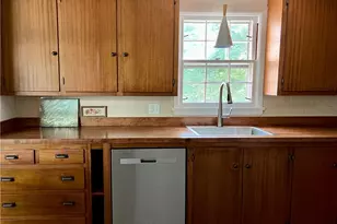 31 Nipsah Rd, Warwick, RI 02818 - Photo 4