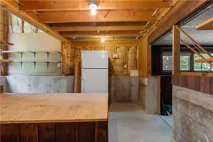 17 Crest Dr, North Kingstown, RI 02852 - Photo 44