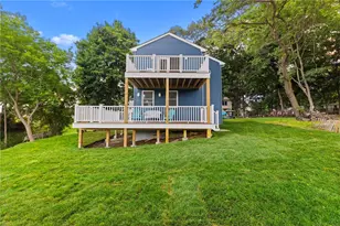 18 Pevear Ave, Warwick, RI 02886 - Photo 4