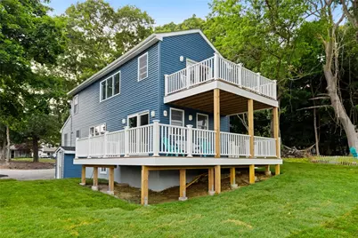 18 Pevear Avenue, Warwick, RI 02886 - Photo 4