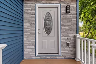 18 Pevear Ave, Warwick, RI 02886 - Photo 8