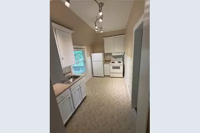 27 West Park Place #2F, Woonsocket, RI 02895 - Photo 2