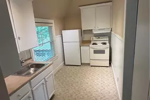 27 W Park Pl, Woonsocket, RI 02895 - Photo 2