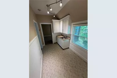 27 West Park Place #2F, Woonsocket, RI 02895 - Photo 4