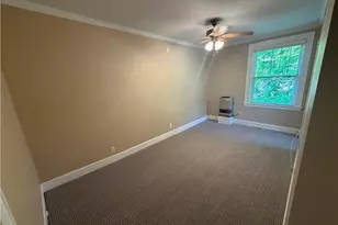 27 W Park Pl, Woonsocket, RI 02895 - Photo 4