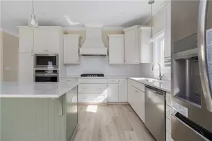 471 Sand Plains Trl, South Kingstown, RI 02879 - Photo 8