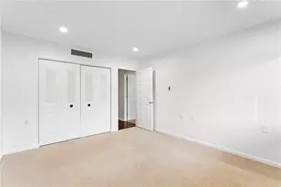 30 Argyle Ave, East Providence, RI 02915 - Photo 20