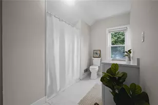 70 Martin St, East Providence, RI 02914 - Photo 4