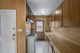 34 Matson Ave, Providence, RI 02909 - Photo 10